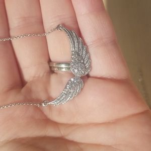 Double angel wing necklace with rhinestones